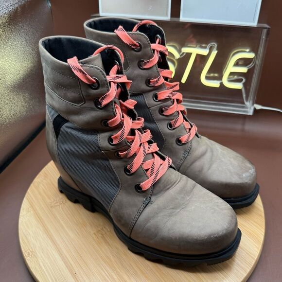 SOREL Lexie Wedge Lug Sole Booties Size 10 - Picture 1 of 13